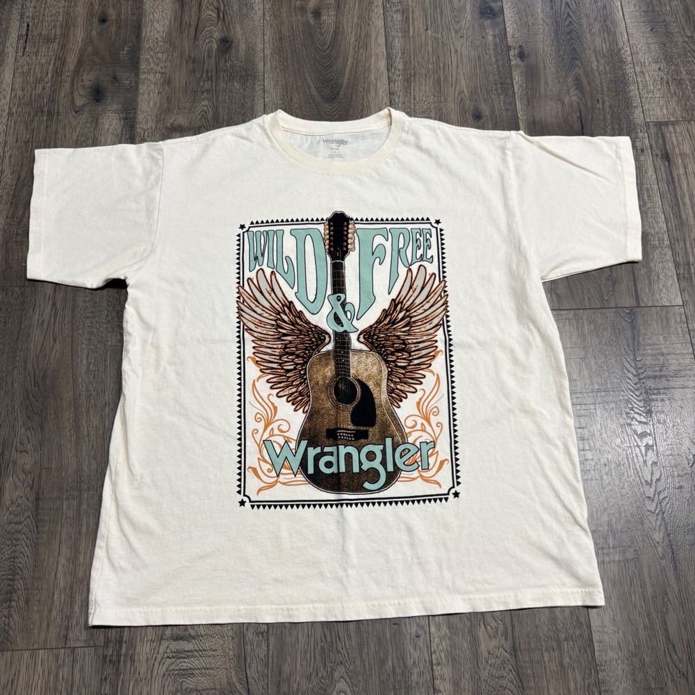 Wrangler Graphic T-Shirt Mens B&T SM Cream Excellent Wild & Free Guitar KB2-24K